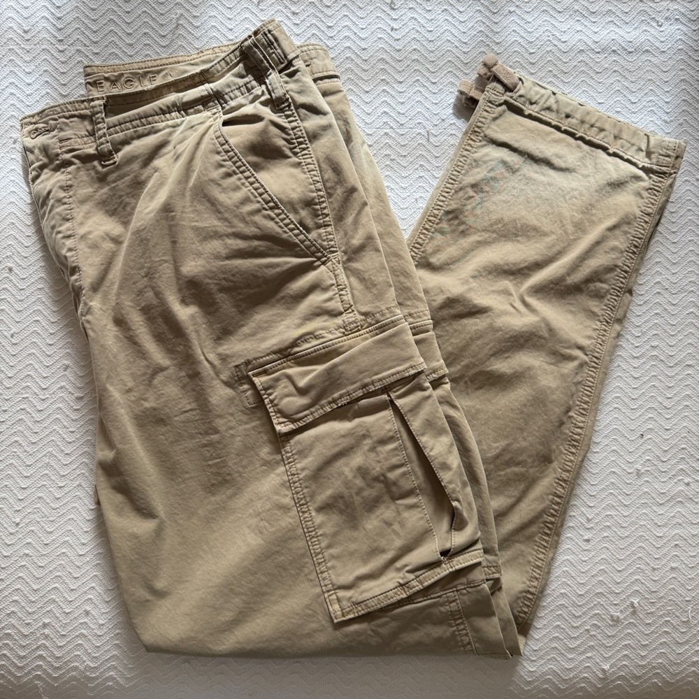 American Eagle Outfitters Men's Tan Cargo Pants
